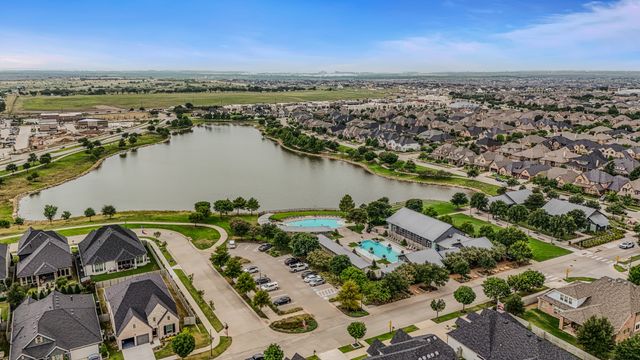 1005 4th Street, Argyle, TX 76226