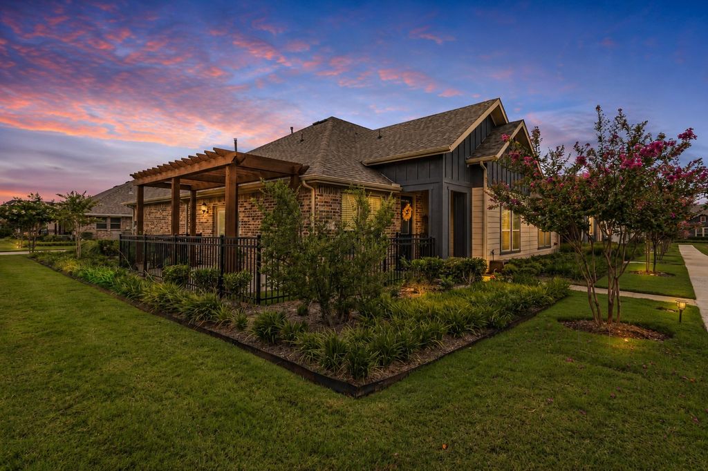 1005 4th Street, Argyle, TX 76226