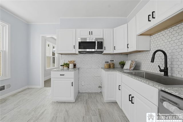 66 Woodside Avenue, Buffalo, NY 14220