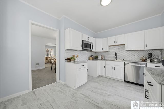 66 Woodside Avenue, Buffalo, NY 14220