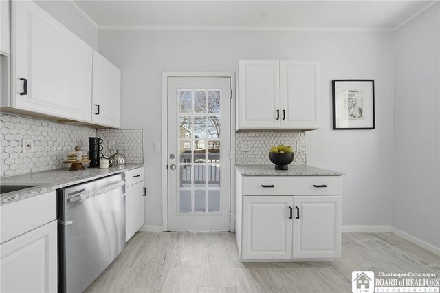 66 Woodside Avenue, Buffalo, NY 14220