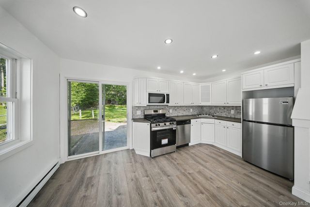 341 Highland Ave Extension, Middletown, NY 10940