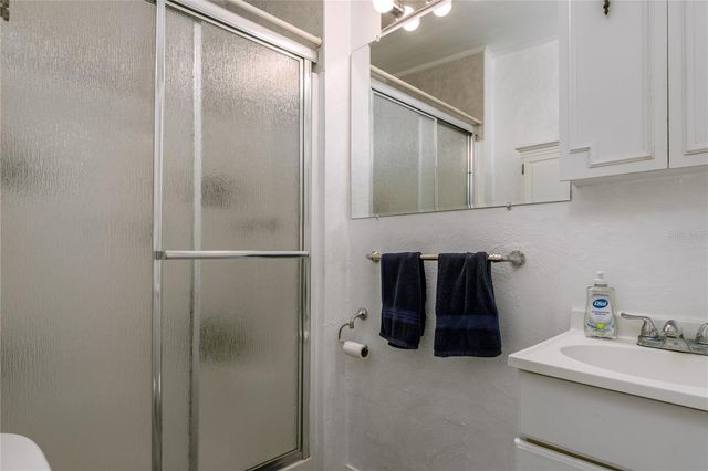 205 52ND AVENUE TERRACE E, Bradenton, FL 34203