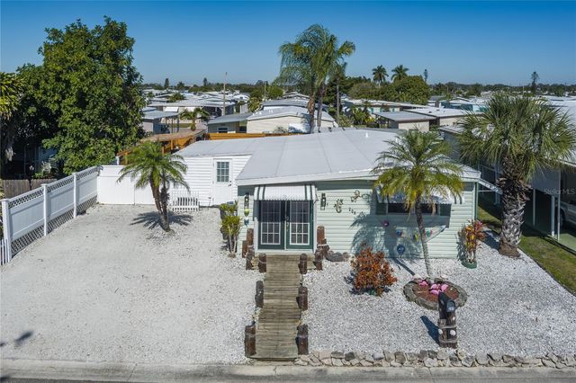 205 52ND AVENUE TERRACE E, Bradenton, FL 34203