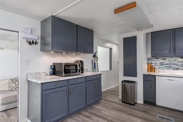 205 52ND AVENUE TERRACE E, Bradenton, FL 34203