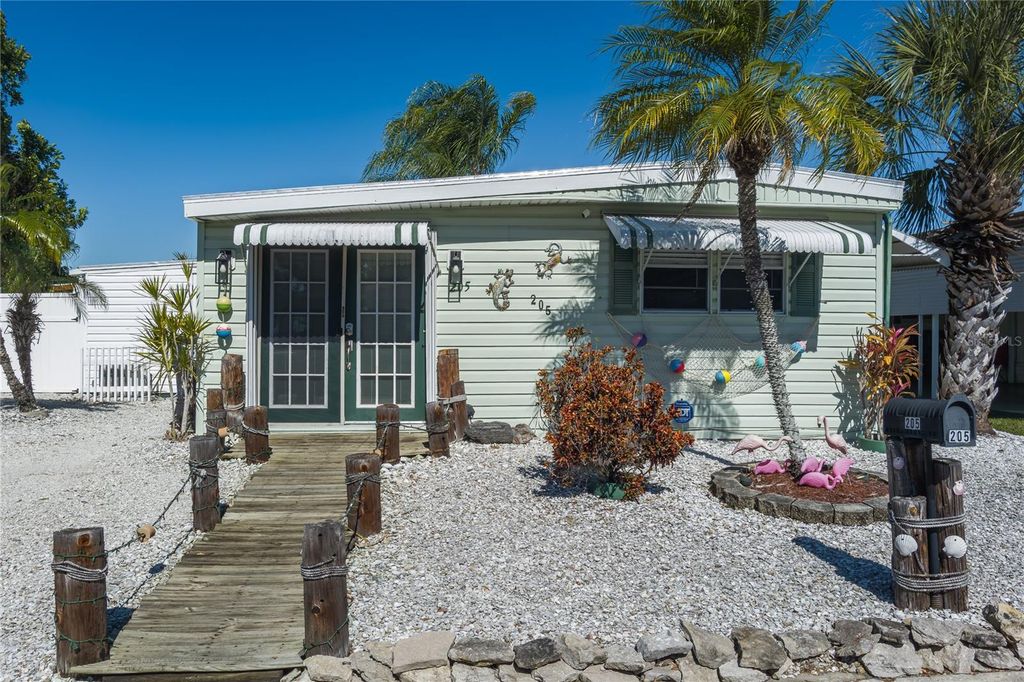 205 52ND AVENUE TERRACE E, Bradenton, FL 34203