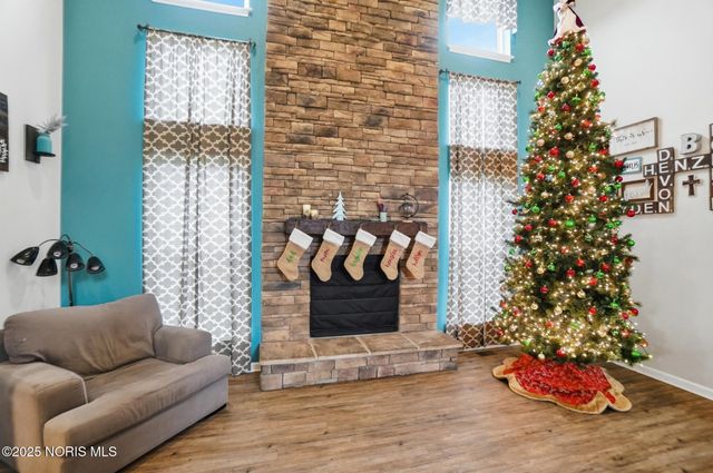 17267 Reams Road, Bowling Green, OH 43402