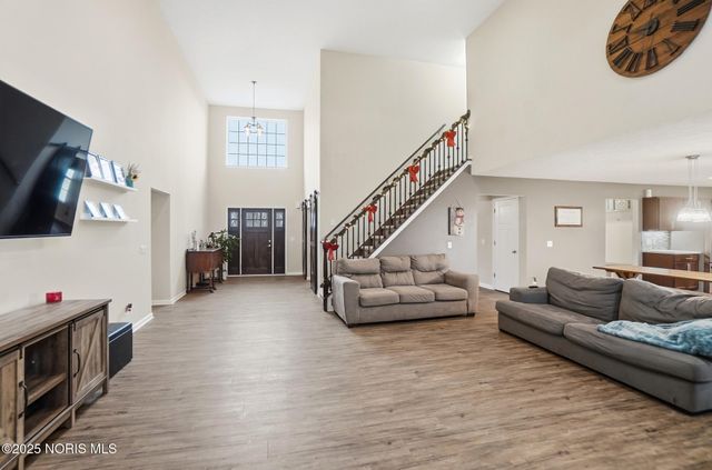 17267 Reams Road, Bowling Green, OH 43402