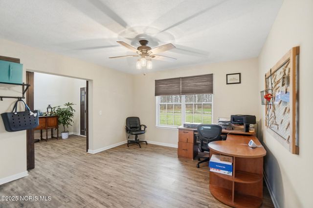 17267 Reams Road, Bowling Green, OH 43402