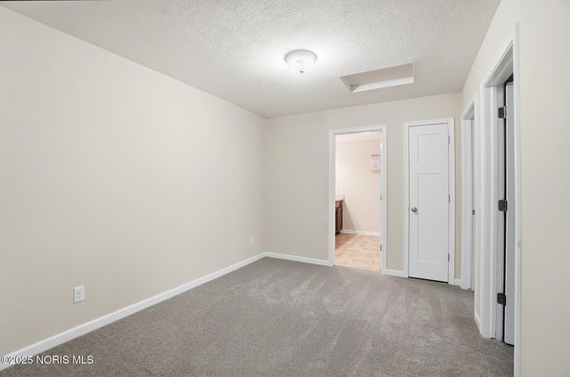 17267 Reams Road, Bowling Green, OH 43402