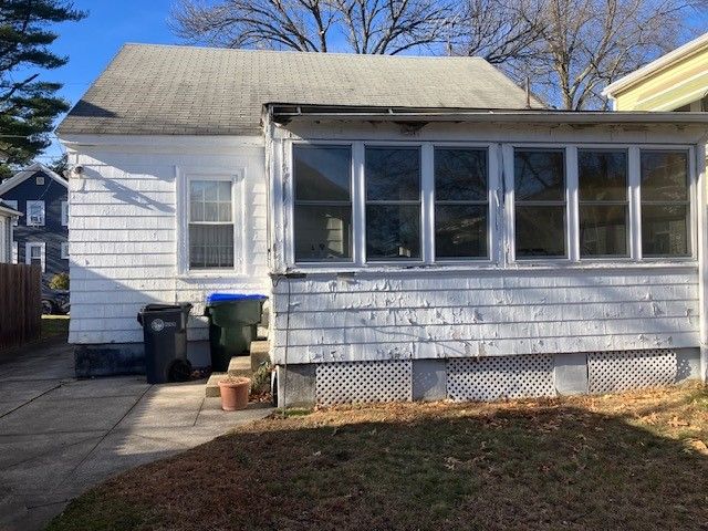 31 Rowan Street, Providence, RI 02908