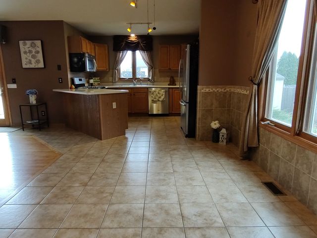 503 Royal Avenue, Belvidere, IL 61008