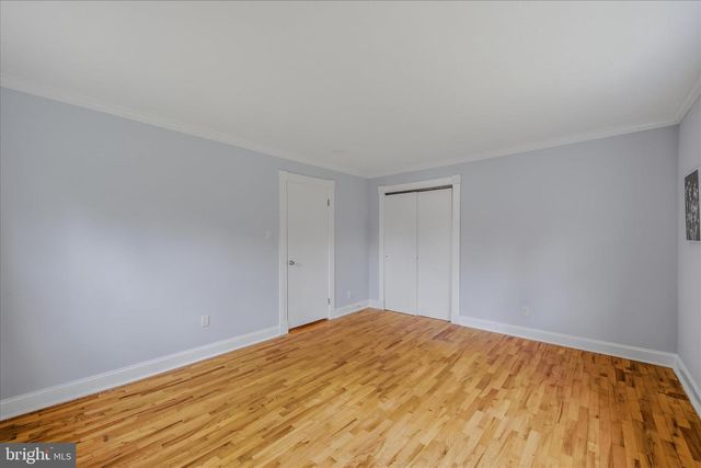 930 CHESTNUT HILL RD, Harpers Ferry, WV 25425