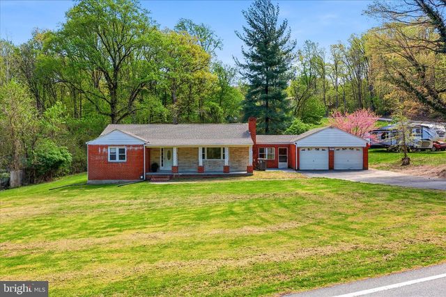 930 CHESTNUT HILL RD, Harpers Ferry, WV 25425