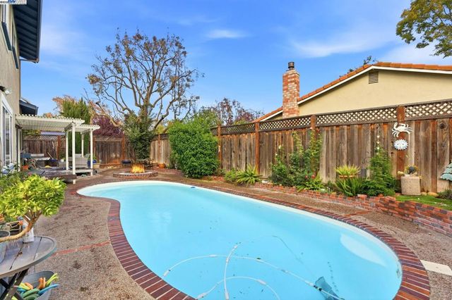 2891 Calle Reynoso, Pleasanton, CA 94566