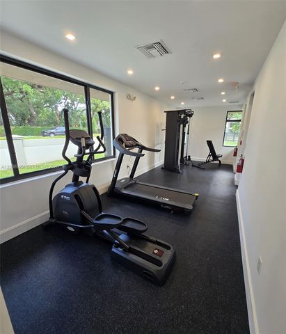 5503 W Oak Way 5503, Dania Beach, FL 33314