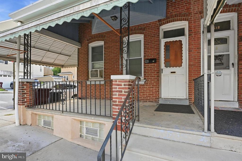 520 MILL ST, BRIDGEPORT, PA 19405 — photo 2