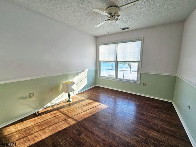 428 Azalea Terrace, Branchburg Twp., NJ 08876