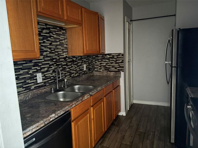 9707 Richmond Avenue 96, Houston, TX 77042