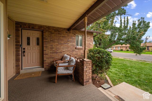 5530 S 100 W, Washington Terrace, UT 84405