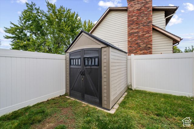 5530 S 100 W, Washington Terrace, UT 84405