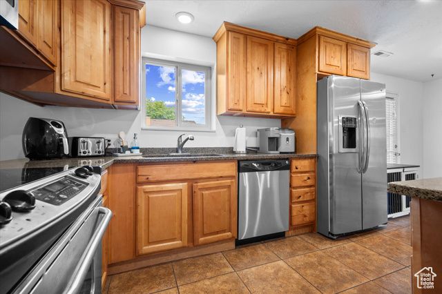 5530 S 100 W, Washington Terrace, UT 84405