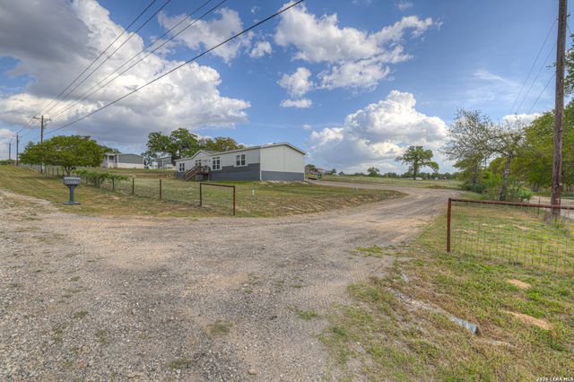 4333 Zion Hill RD, Seguin, TX 78155