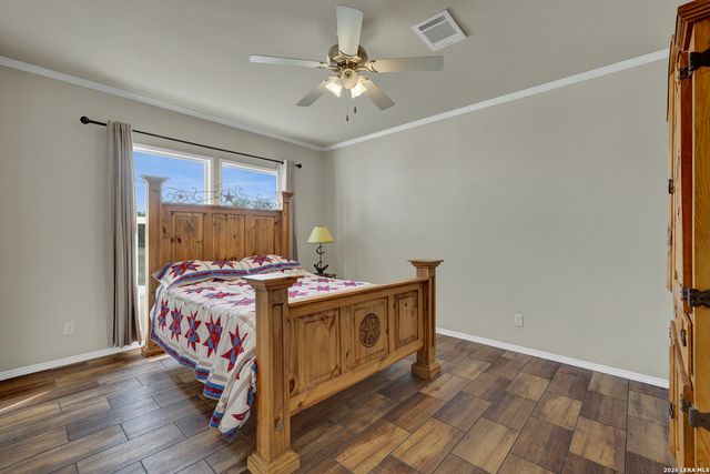 4333 Zion Hill RD, Seguin, TX 78155