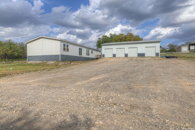 4333 Zion Hill RD, Seguin, TX 78155