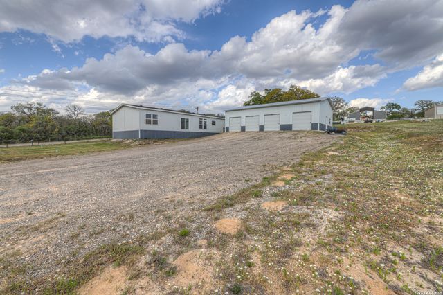 4333 Zion Hill RD, Seguin, TX 78155