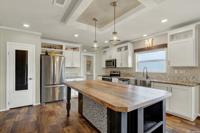 4333 Zion Hill RD, Seguin, TX 78155