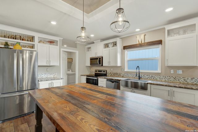 4333 Zion Hill RD, Seguin, TX 78155