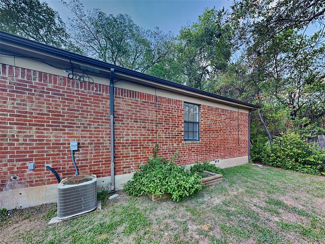 501 Byron Street A, Fort Worth, TX 76114