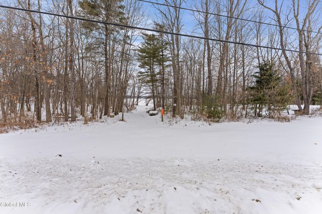 155 Seneca Avenue, Providence, NY 12025