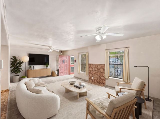 2116 Avenida De Las Alturas, Santa Fe, NM 87505