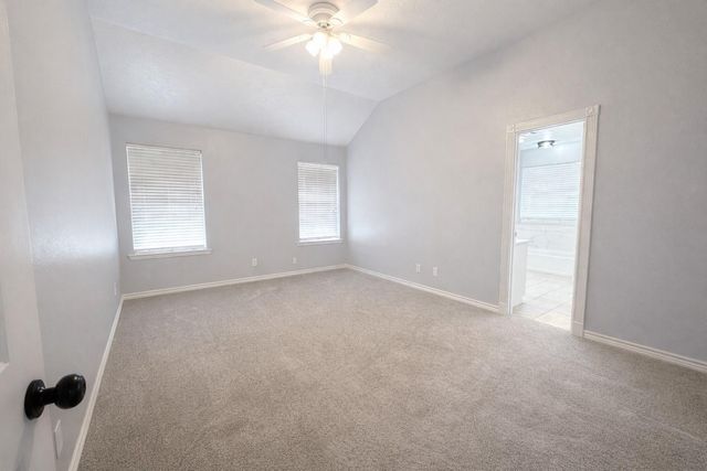 305 Scenic Brook Street, Brenham, TX 77833