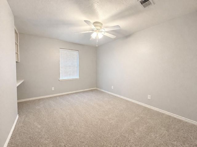 305 Scenic Brook Street, Brenham, TX 77833