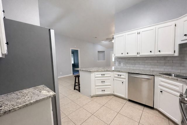 305 Scenic Brook Street, Brenham, TX 77833