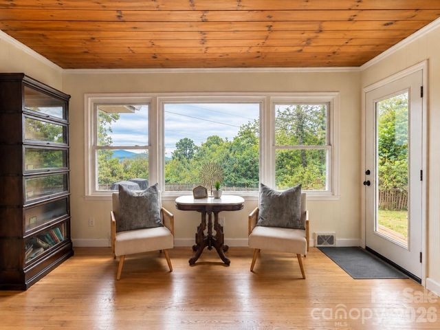 126 Stradley Mountain Road, Asheville, NC 28806