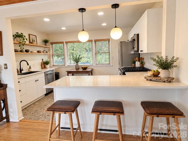 126 Stradley Mountain Road, Asheville, NC 28806
