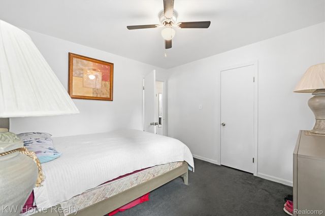 2042 Orland, Wixom, MI 48393