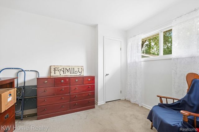 2042 Orland, Wixom, MI 48393