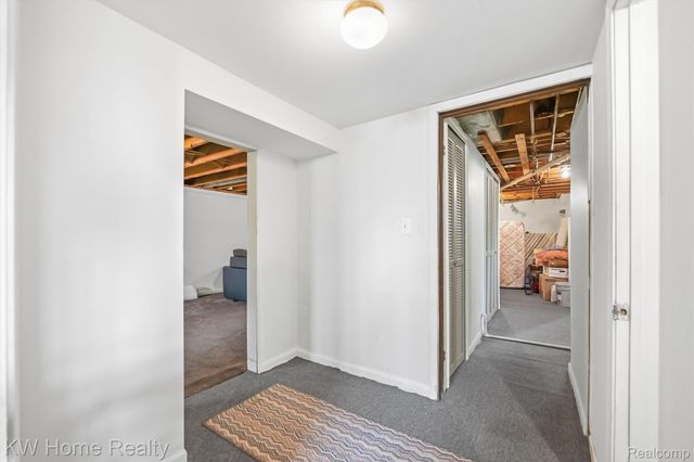 2042 Orland, Wixom, MI 48393