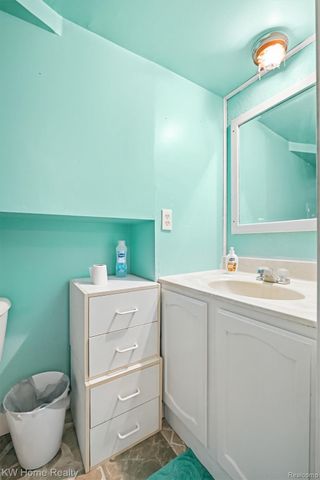 2042 Orland, Wixom, MI 48393