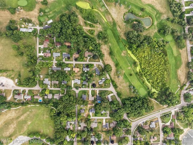 2042 Orland, Wixom, MI 48393