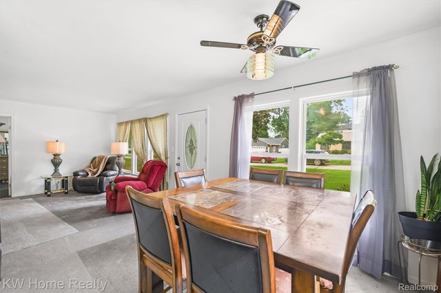 2042 Orland, Wixom, MI 48393