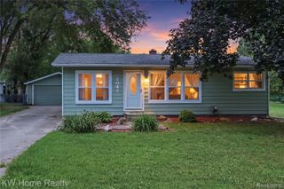 2042 Orland, Wixom, MI 48393