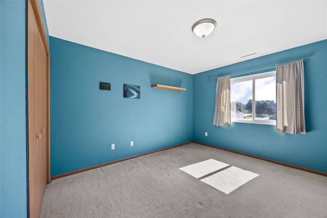 4611 1st Avenue SW 7, Cedar Rapids, IA 52405