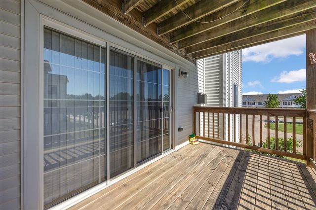 4611 1st Avenue SW 7, Cedar Rapids, IA 52405