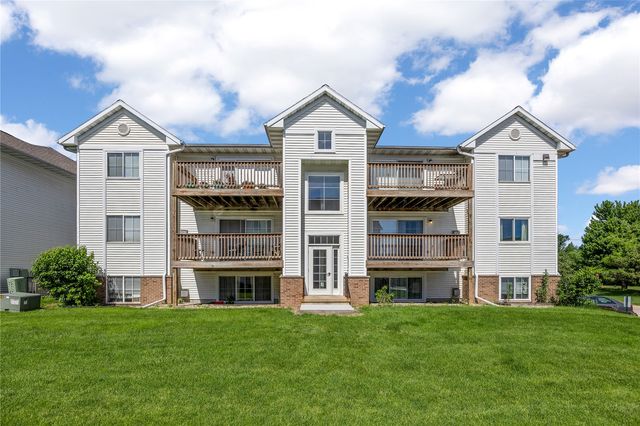 4611 1st Avenue SW 7, Cedar Rapids, IA 52405